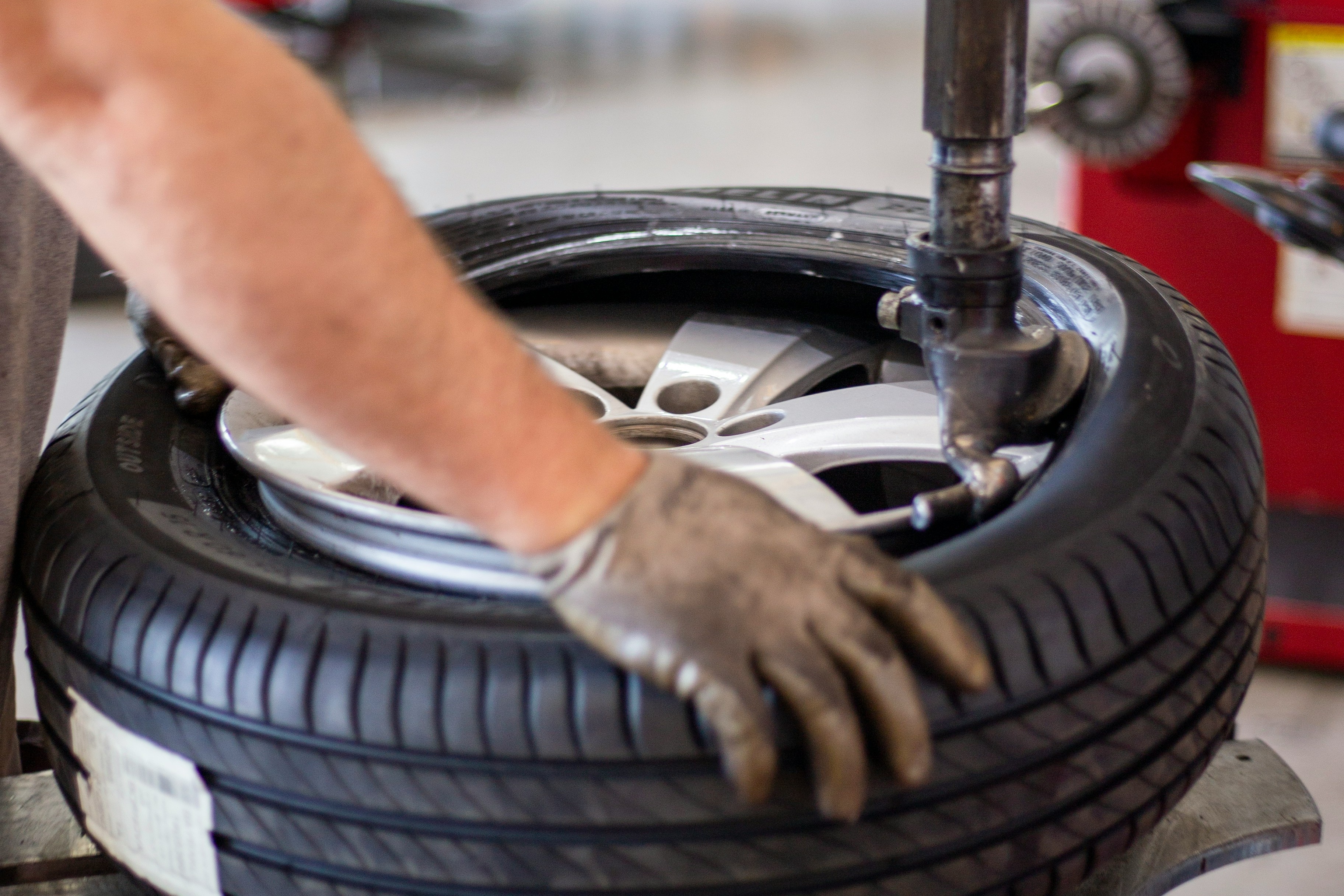 Сажа: основні характеристики та багатогалузевий аналіз застосувань